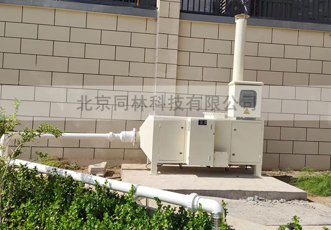 某公司光+臭氧除臭一（yī）體化裝置現場